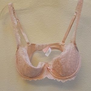 VS under lined lace bra